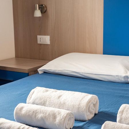 Bed & Blu Hotel La Caletta Buitenkant foto