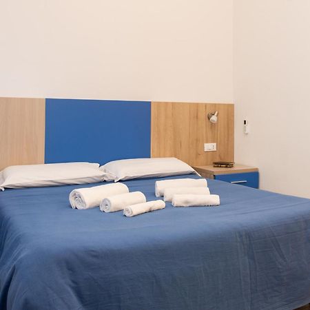 Bed & Blu Hotel La Caletta Buitenkant foto