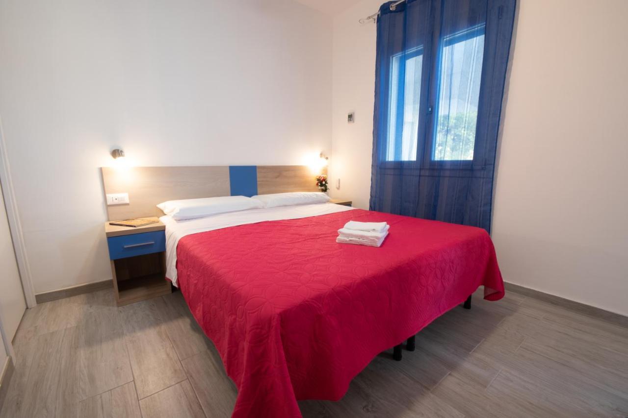 Bed & Blu Hotel La Caletta Buitenkant foto
