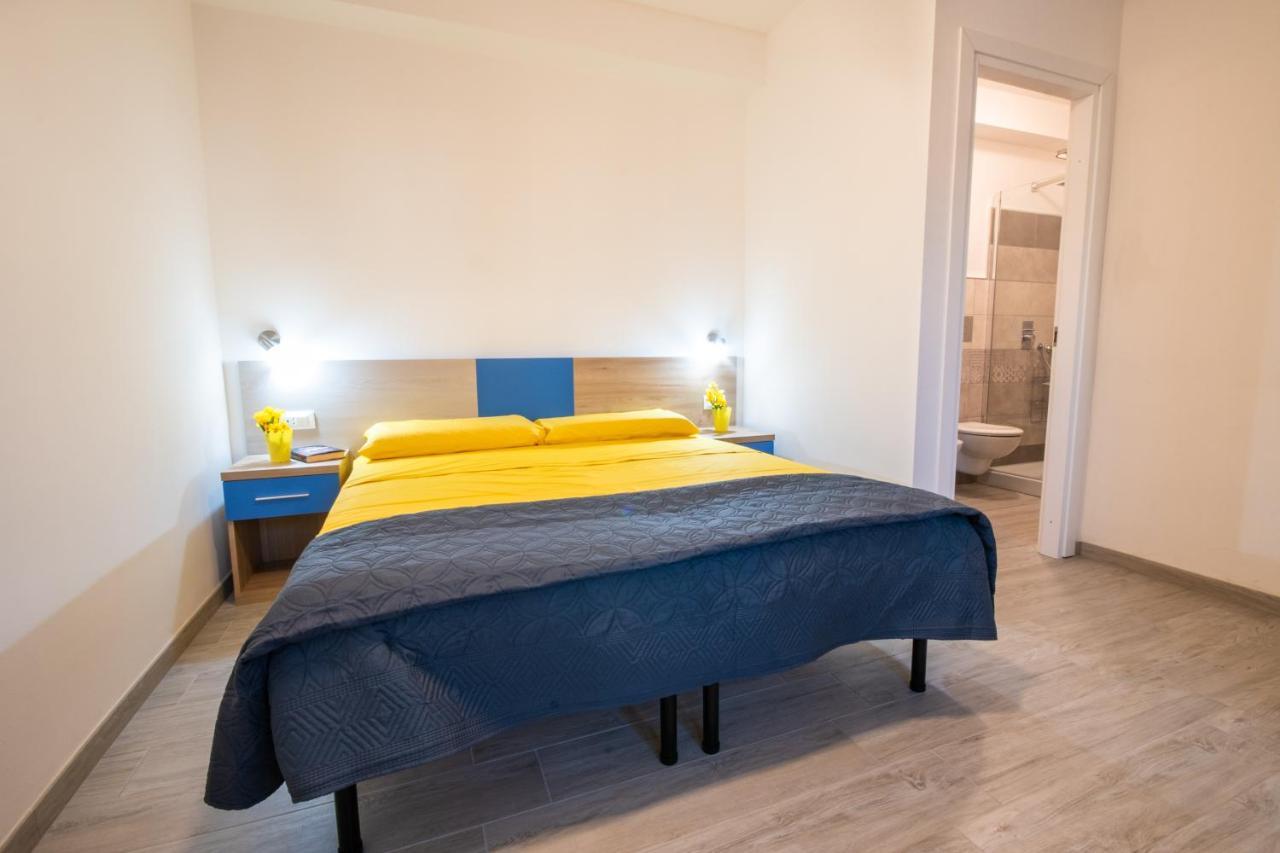 Bed & Blu Hotel La Caletta Buitenkant foto