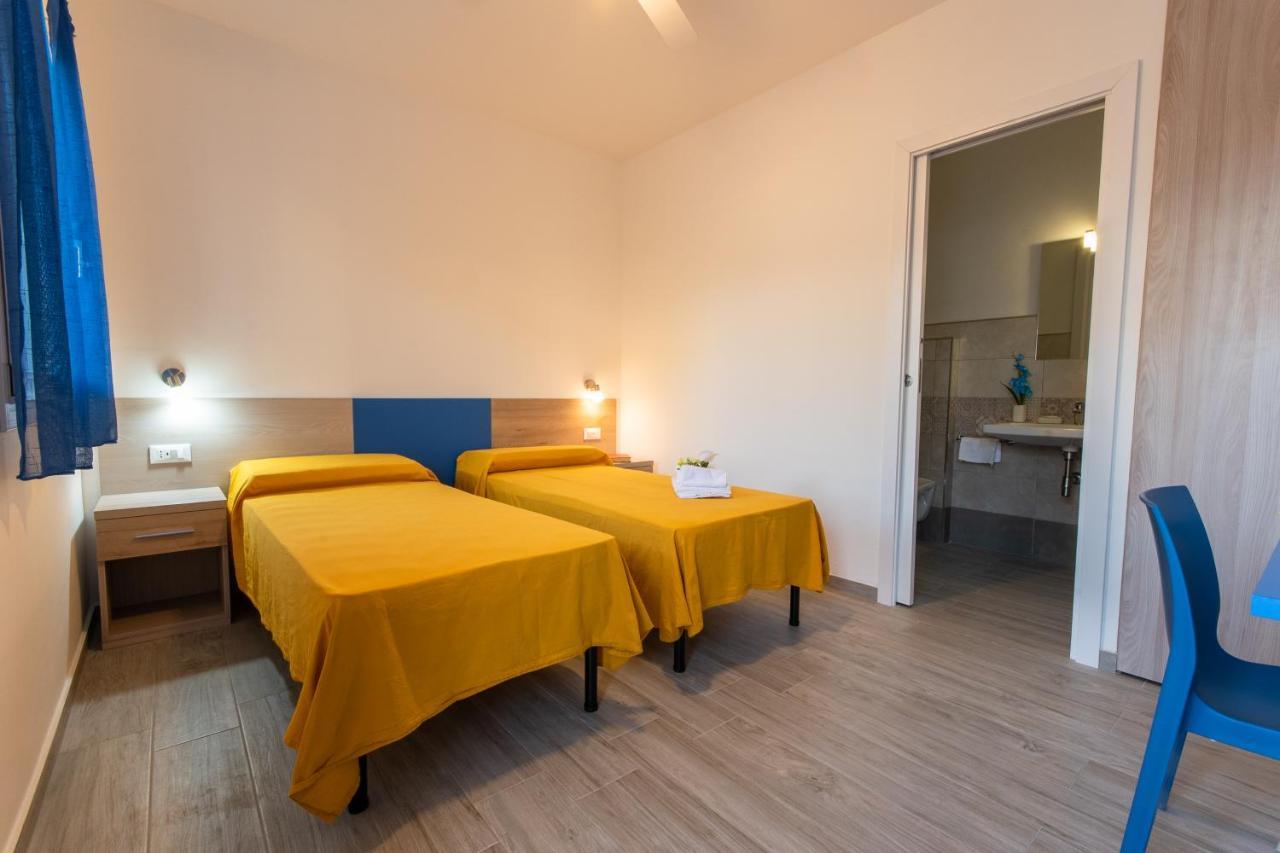 Bed & Blu Hotel La Caletta Buitenkant foto