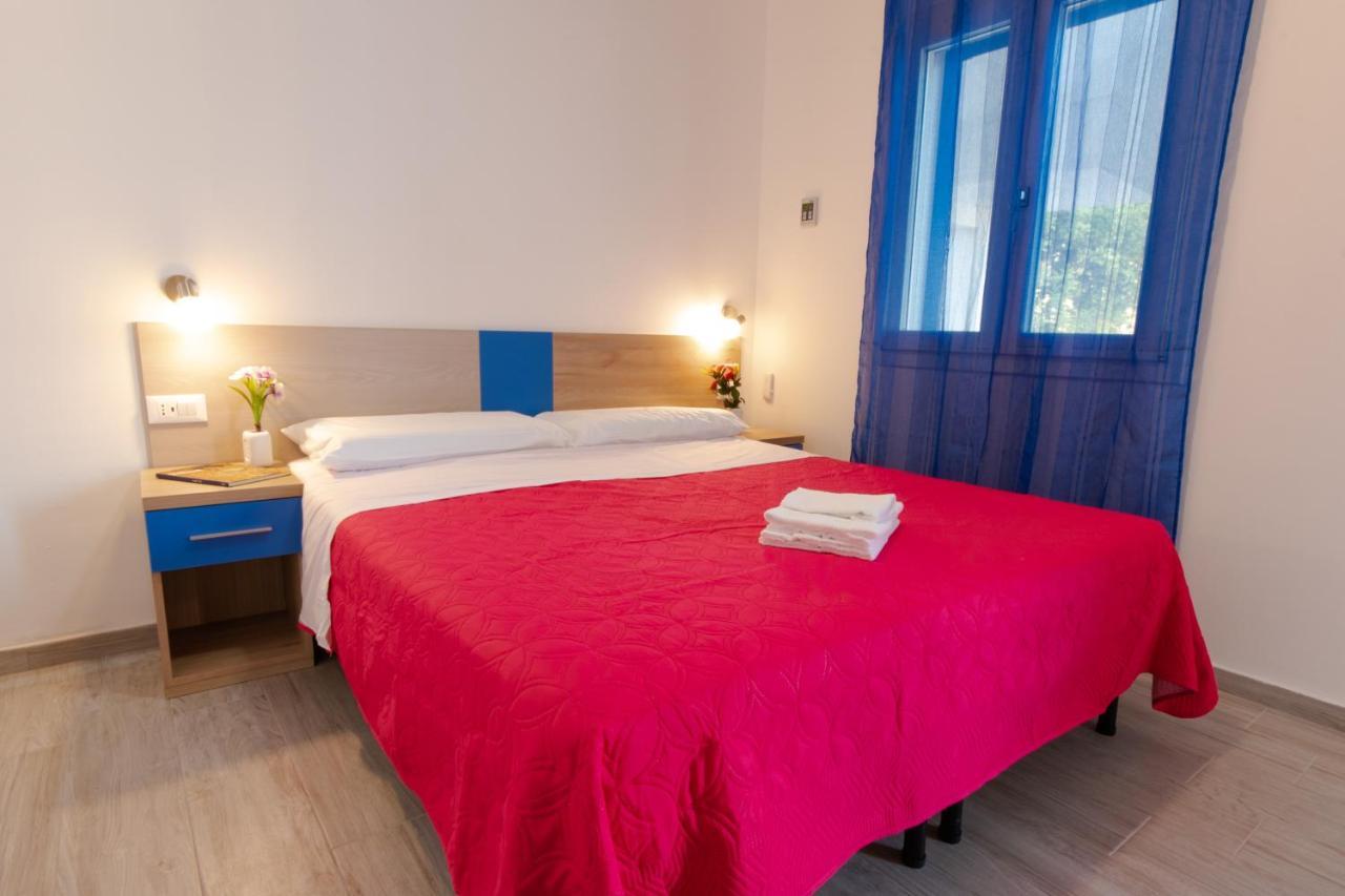 Bed & Blu Hotel La Caletta Buitenkant foto