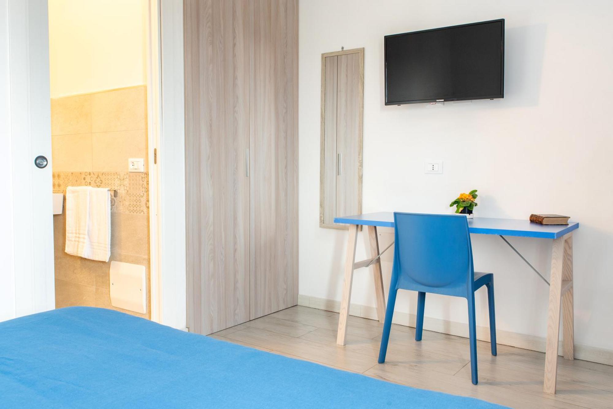 Bed & Blu Hotel La Caletta Buitenkant foto