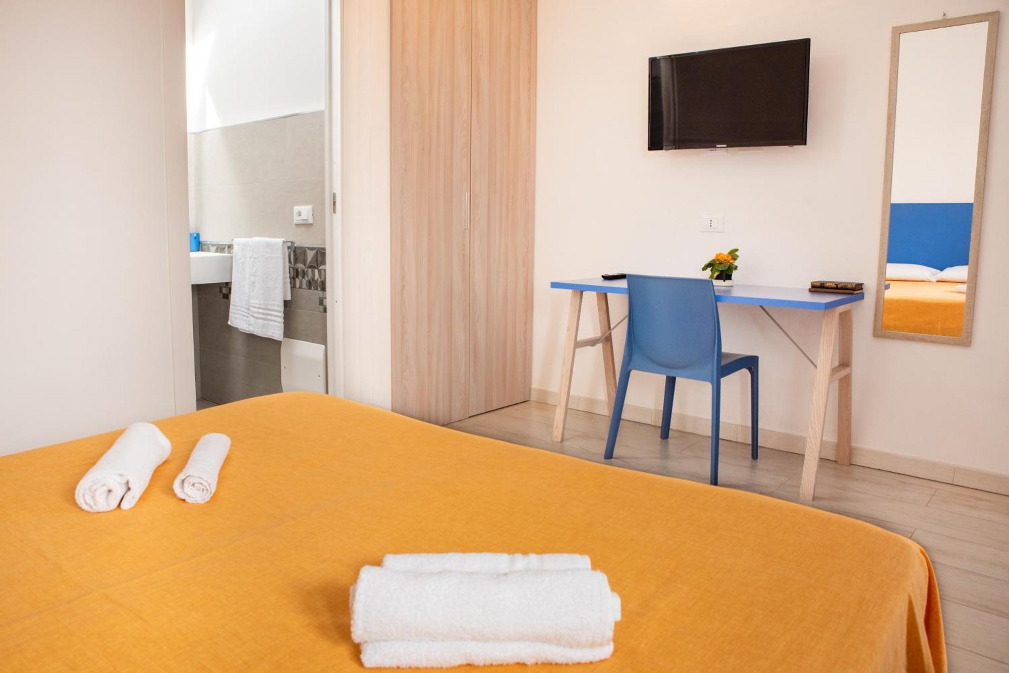 Bed & Blu Hotel La Caletta Buitenkant foto