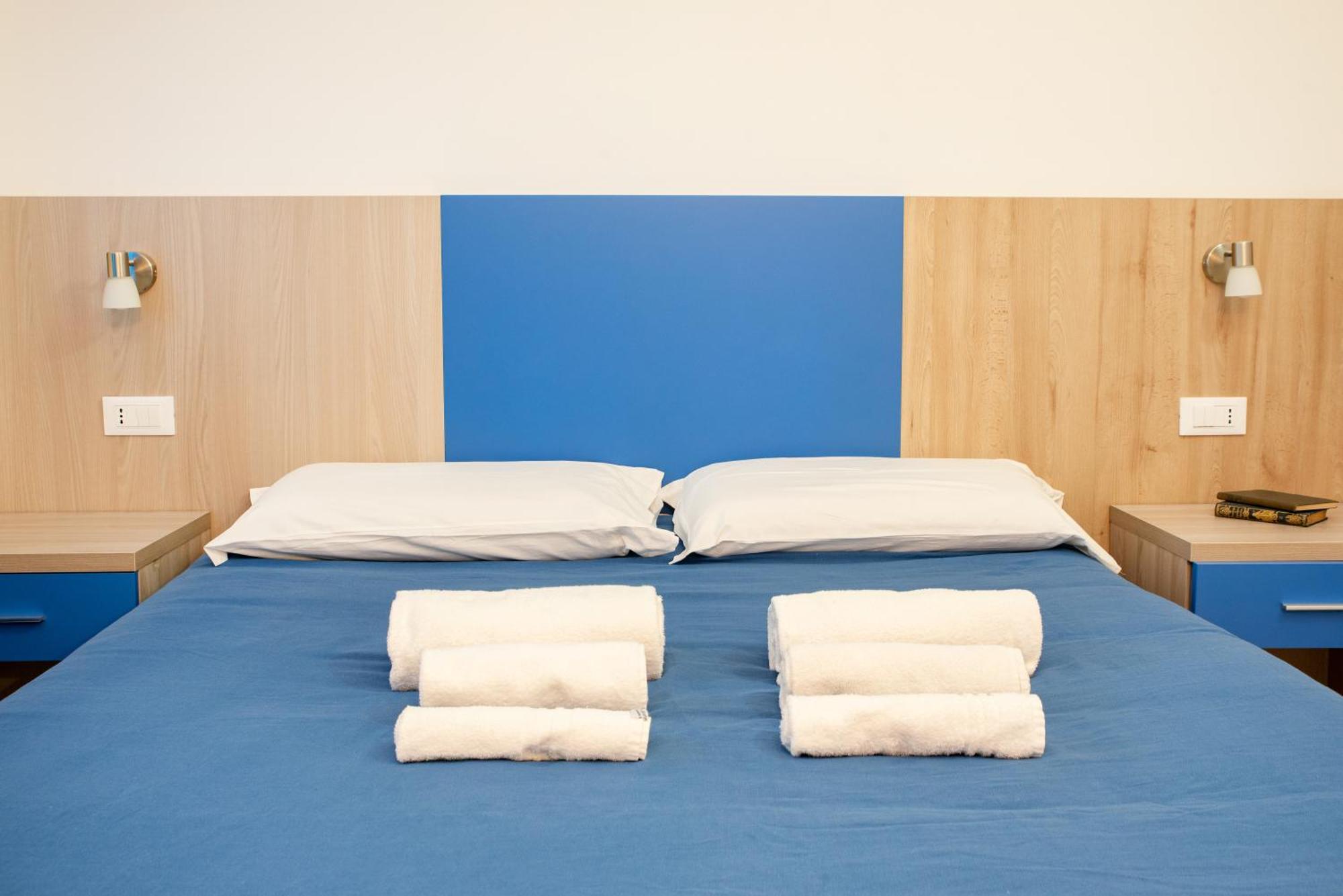 Bed & Blu Hotel La Caletta Buitenkant foto